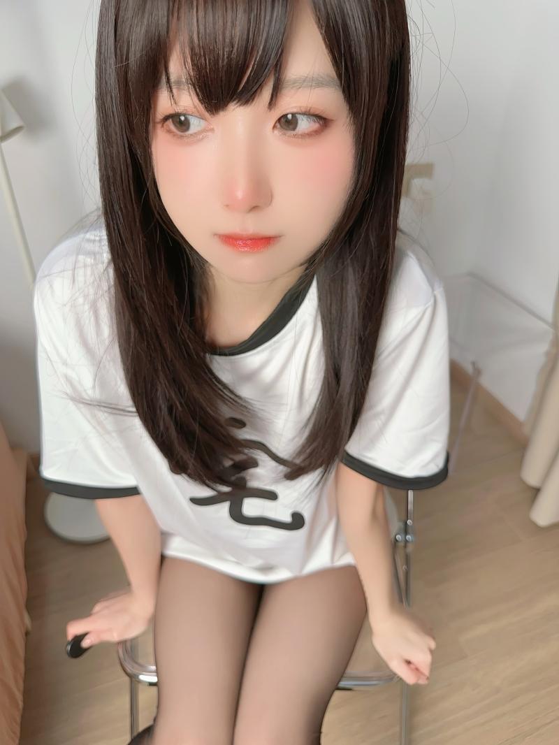 【性感美女】-一勺大布丁宅【22P-148MB】
