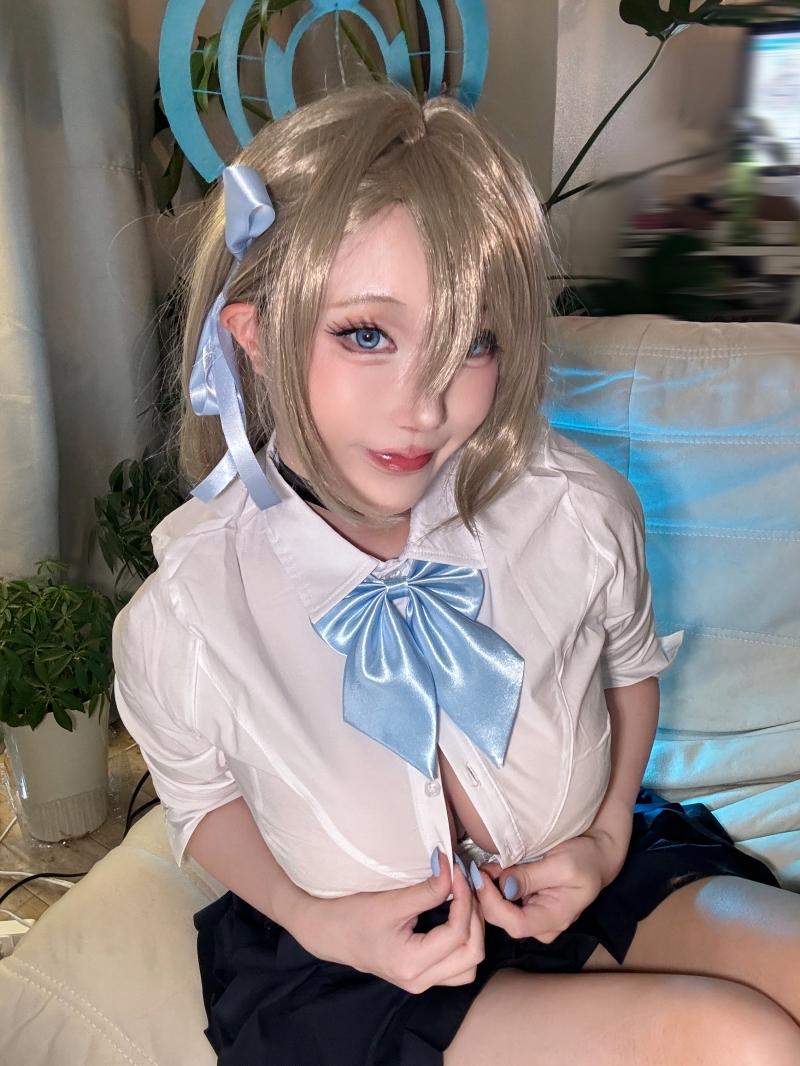【高端精品】-切切celia 明日奈制服 自摄【17P-7V265MB】 【高端精品】-切切celia 明日奈制服 自摄【17P-7V265MB】