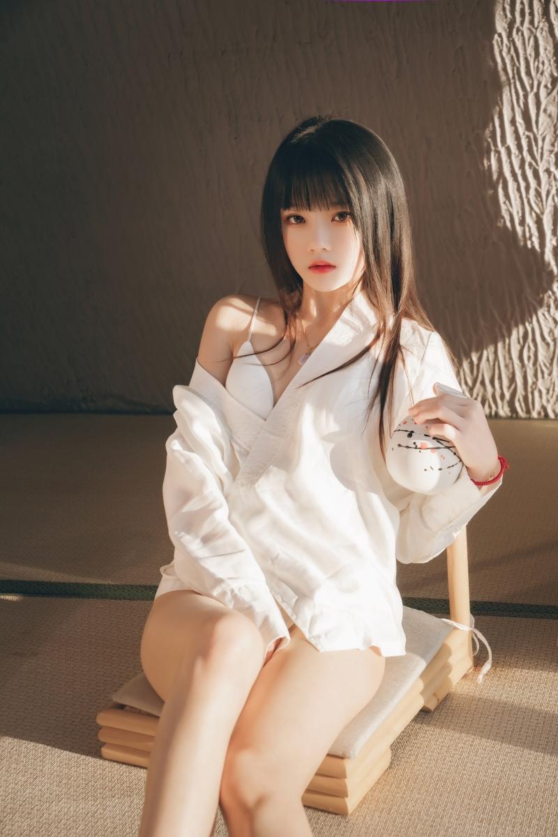【完美coser】-桜桃喵 融雪【58P-1.62GB】