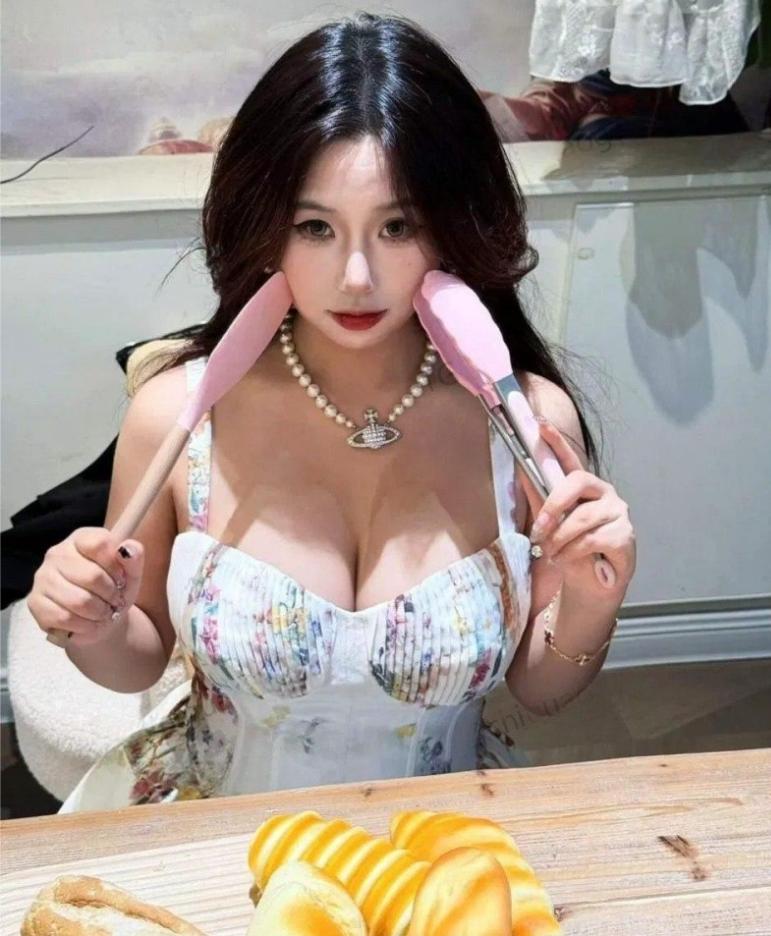 小云同学一对一福利视频盘点｜甜美外表下的反差魅力瞬间