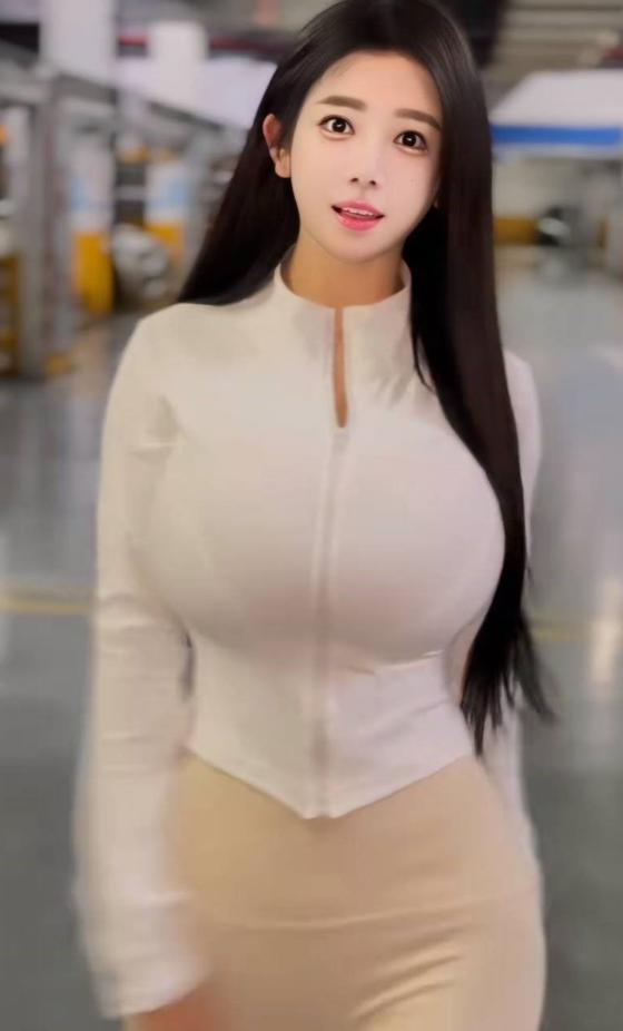 抖音260万粉猪小七：梨型身材网红凭什么走红？