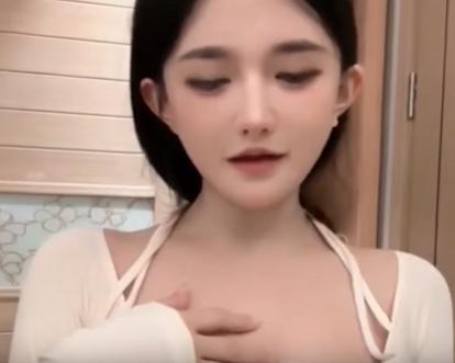 虎牙主播古阿扎内容风格转变引关注 从清纯互动到视觉呈现的演变
